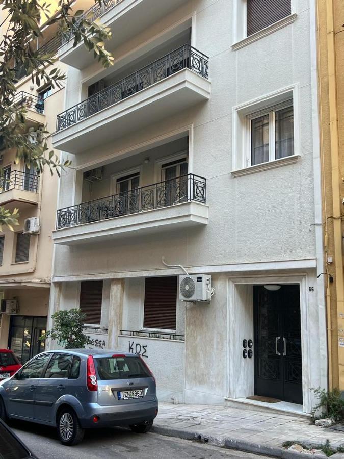 Vibrant Urban Getaway: Charming 2-Bedroom Near Bars, Parks, And Metro Athen Eksteriør billede